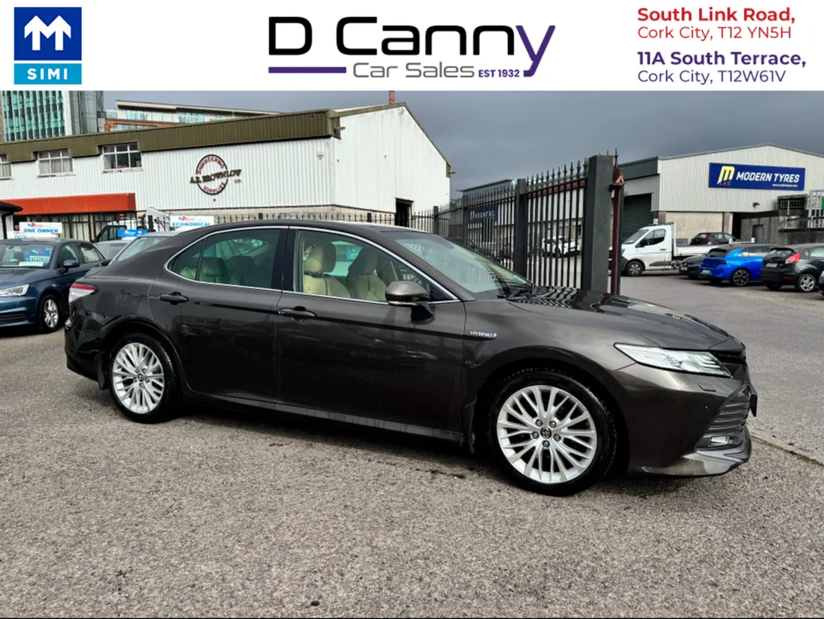 Toyota Camry HYBRID PLATINUM 4DR AUTO - Image 4