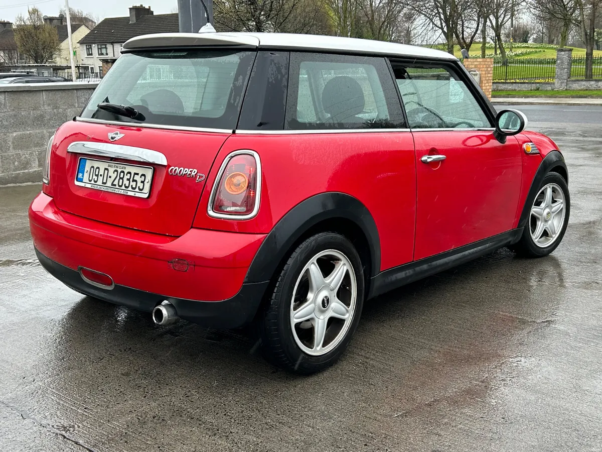 Mini Cooper 2009 nct 02/27 - Image 4