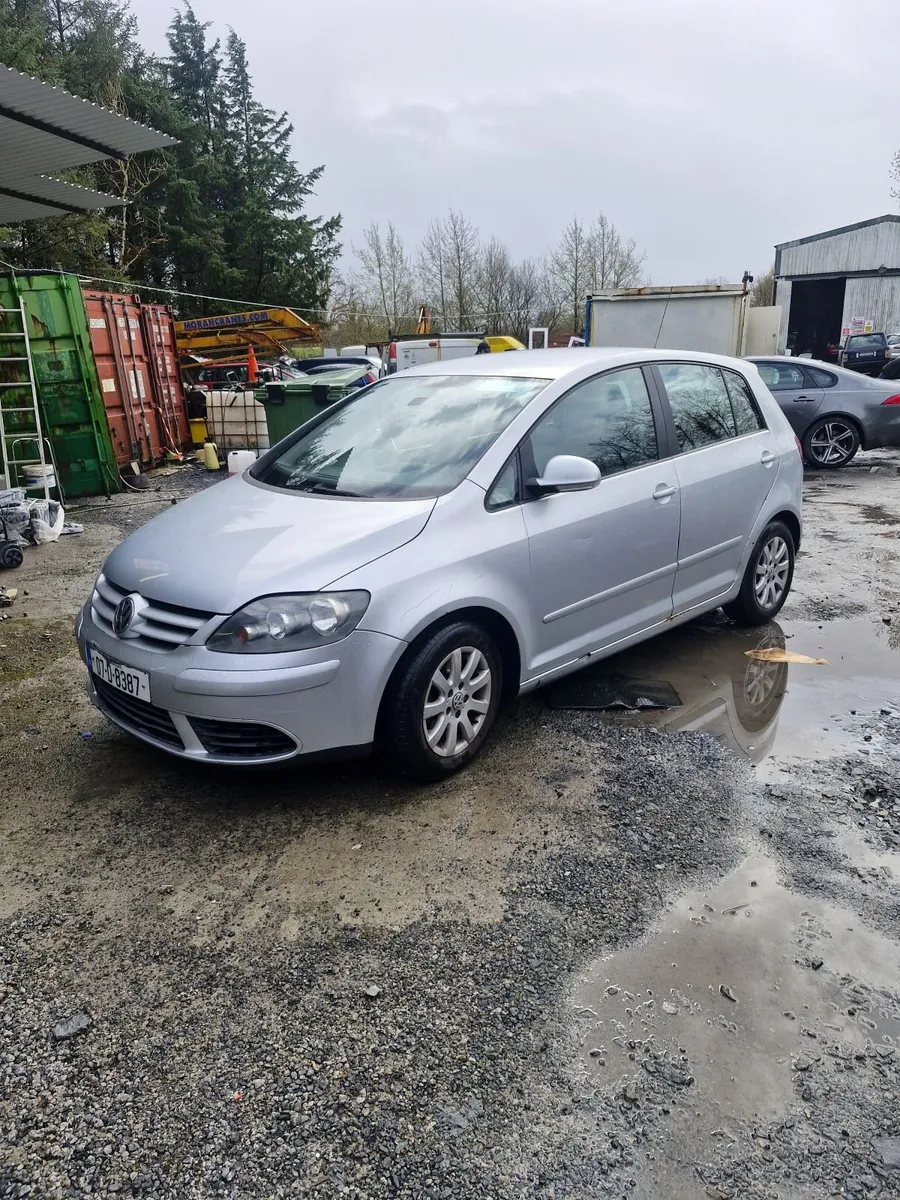 Volkswagen Golf 2007 automatic - Image 3