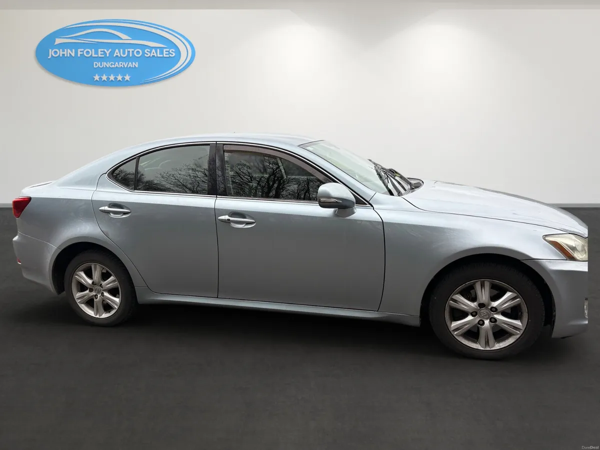 09-Lexus -220-IS -Diesel - Image 4