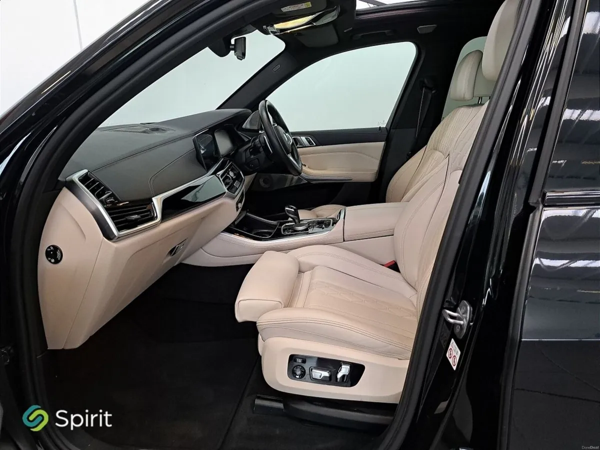 BMW X5 M-Sport 45e xDrive*Sunroof*B & W Sound Syst - Image 3