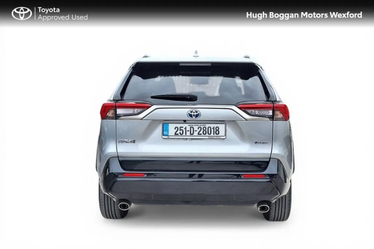 Toyota RAV4 PLUG-IN HYBRID SOL, 4 WHEEL DRIVE!! - Image 4