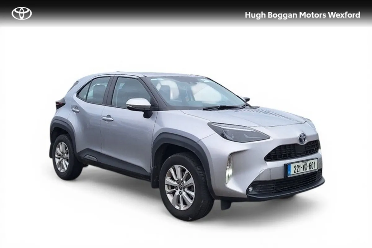 Toyota Yaris Cross CR CROSS LUNA 4DR AUTO - Image 1