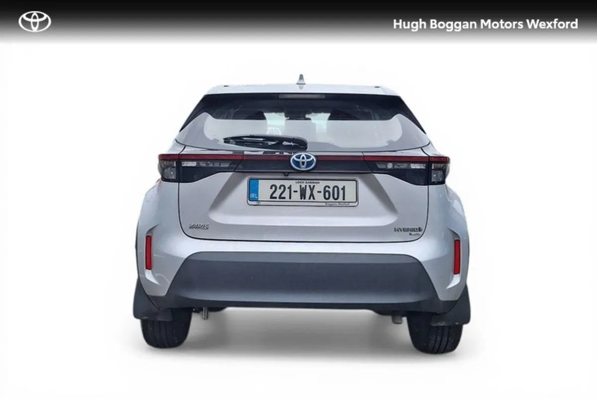 Toyota Yaris Cross CR CROSS LUNA 4DR AUTO - Image 4