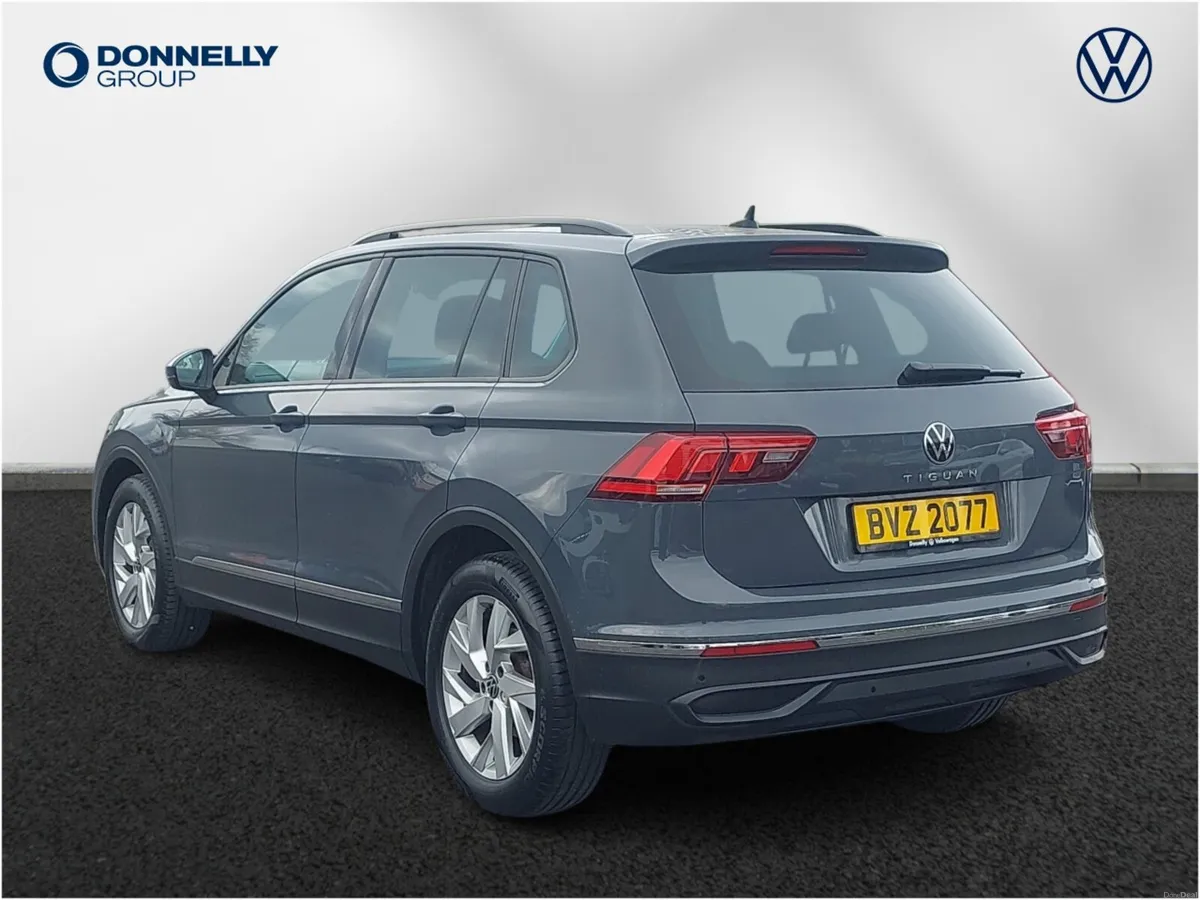 Volkswagen Tiguan Diesel Estate Life - Image 3