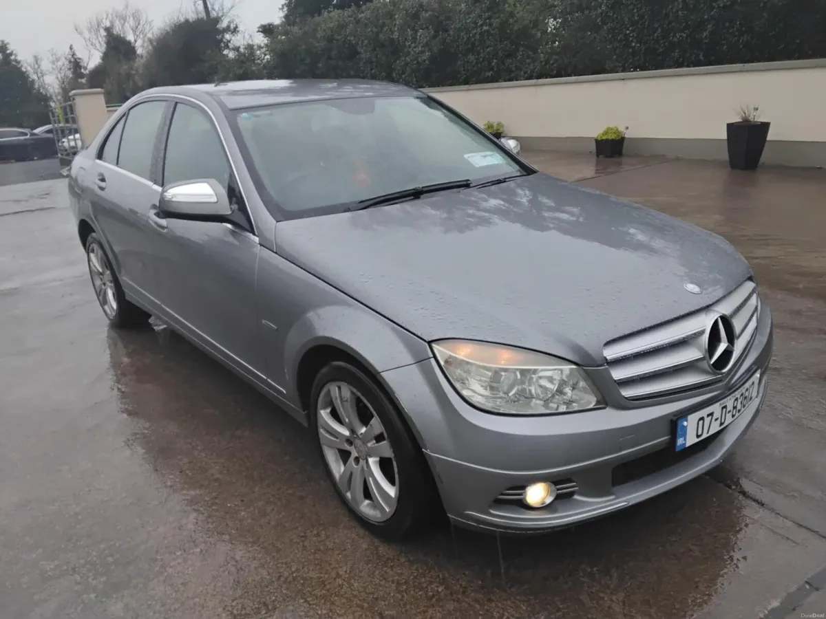 Mercedes benz C 200 - Image 1