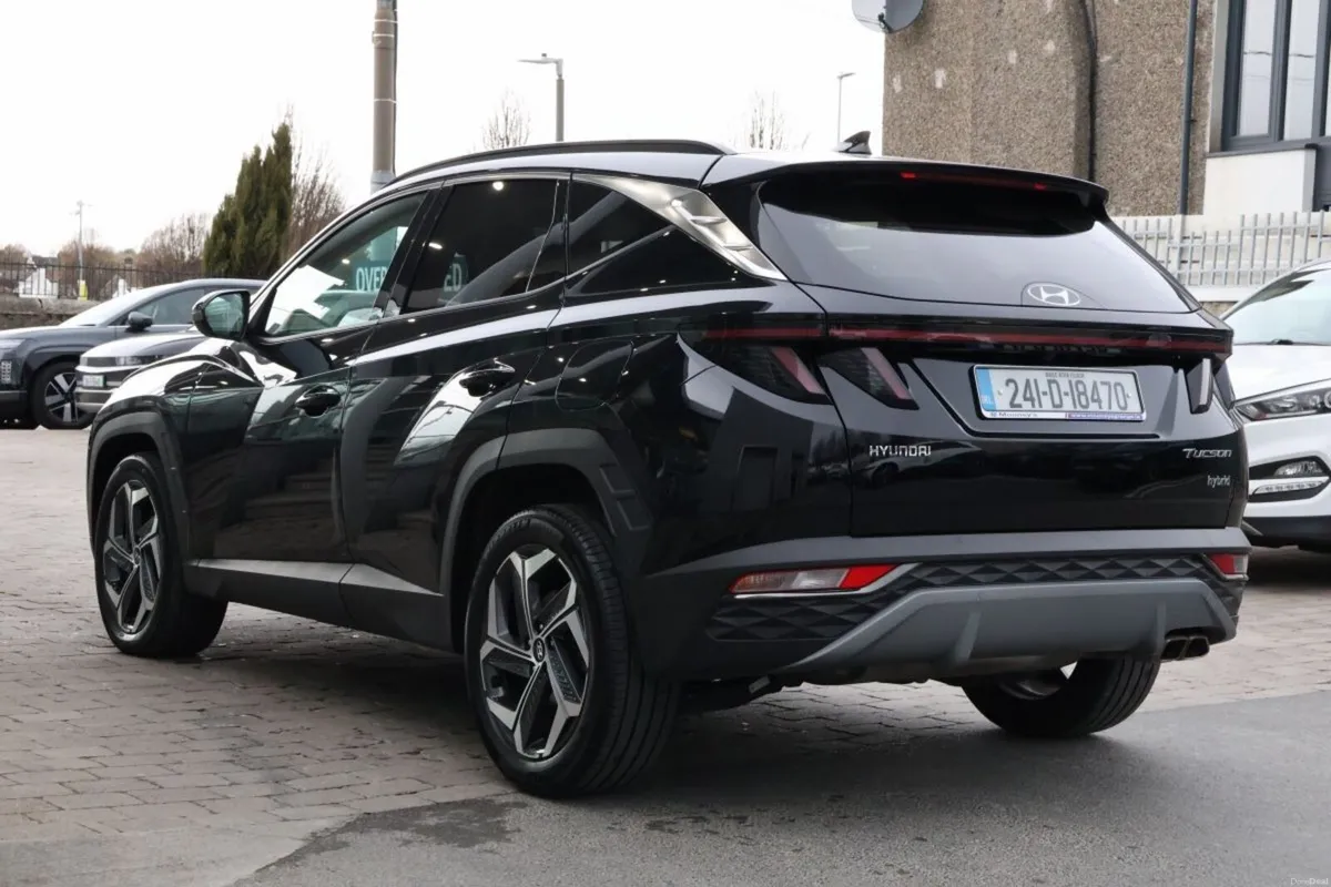 Hyundai Tucson 2WD Executive Plus HEV STG Auto - Image 3