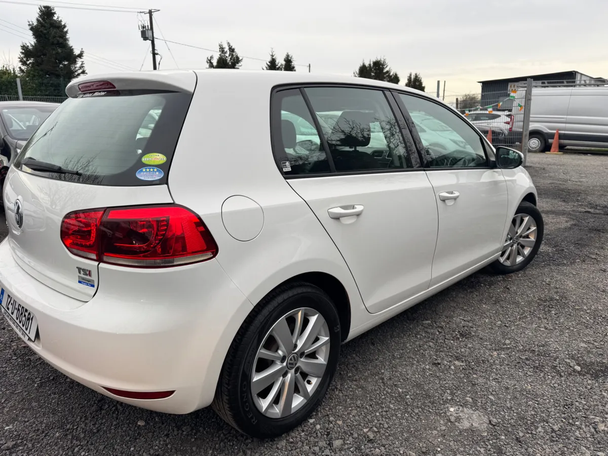 Volkswagen Golf  Automatic - Image 3