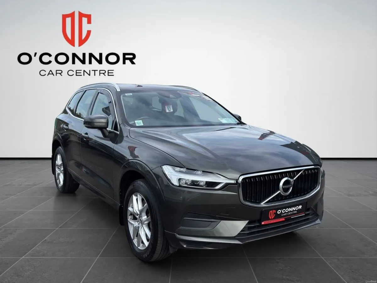 Volvo XC60 D4 AWD Momentum - Stylish, Safe, and Se - Image 1