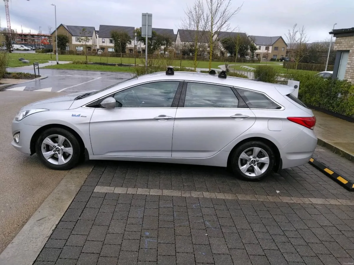 Hyundai i 40 1.7 diesel 
New nct 2/27 - Image 4