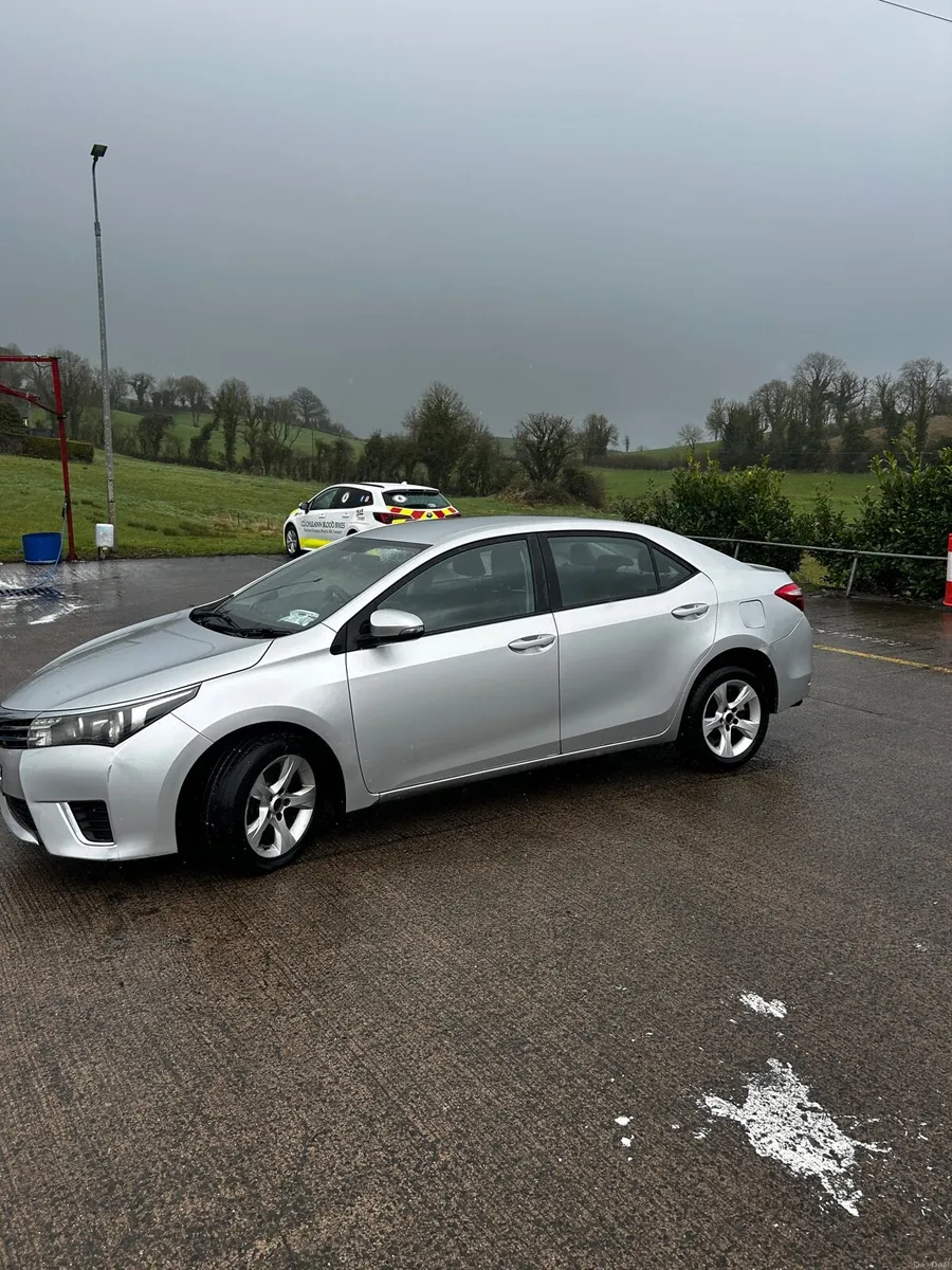 2014 Toyota Corolla 1.4d - Image 3
