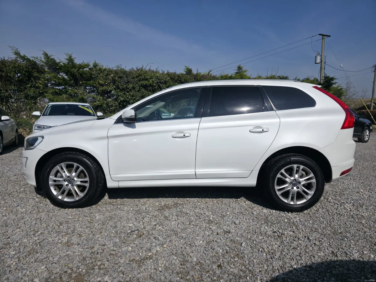 Volvo XC60 2016 - Image 2