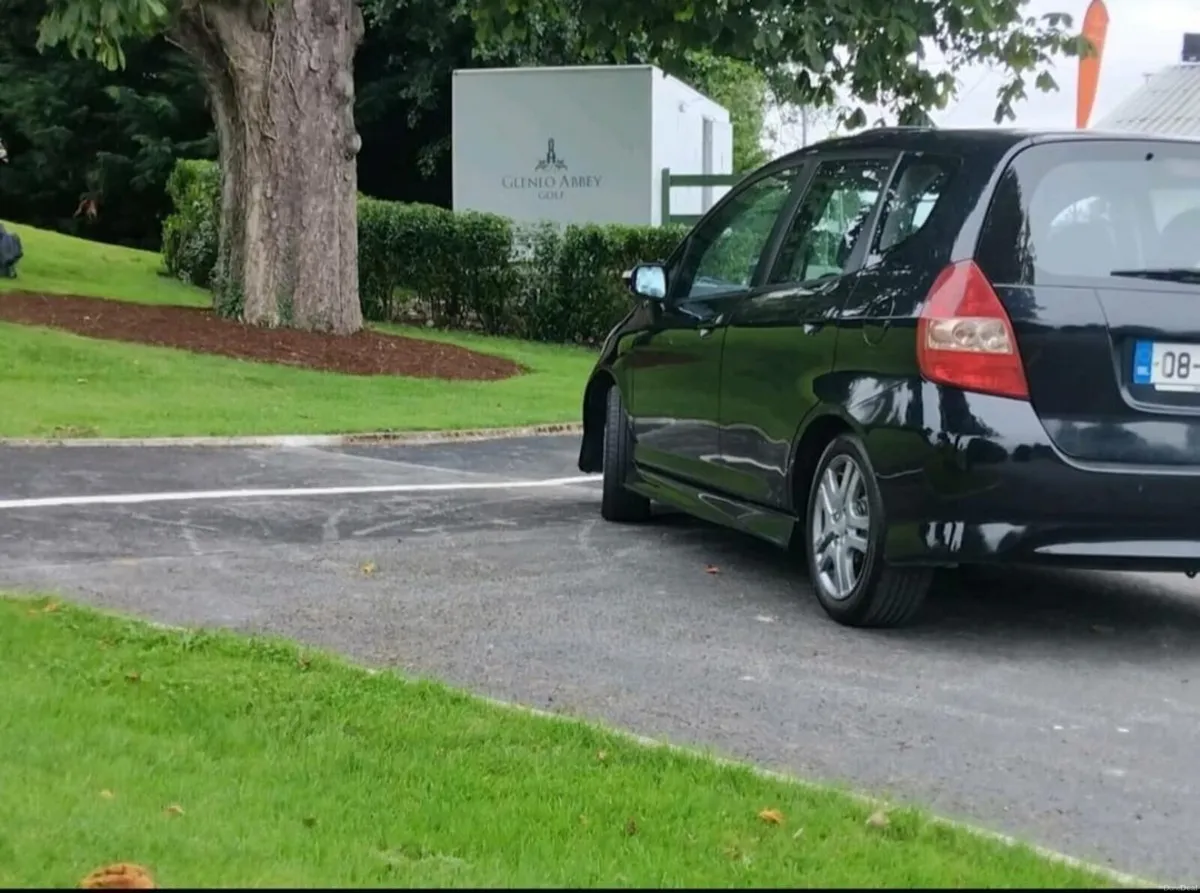 Honda jazz 1.3 SE Sport Auto transmission - Image 3