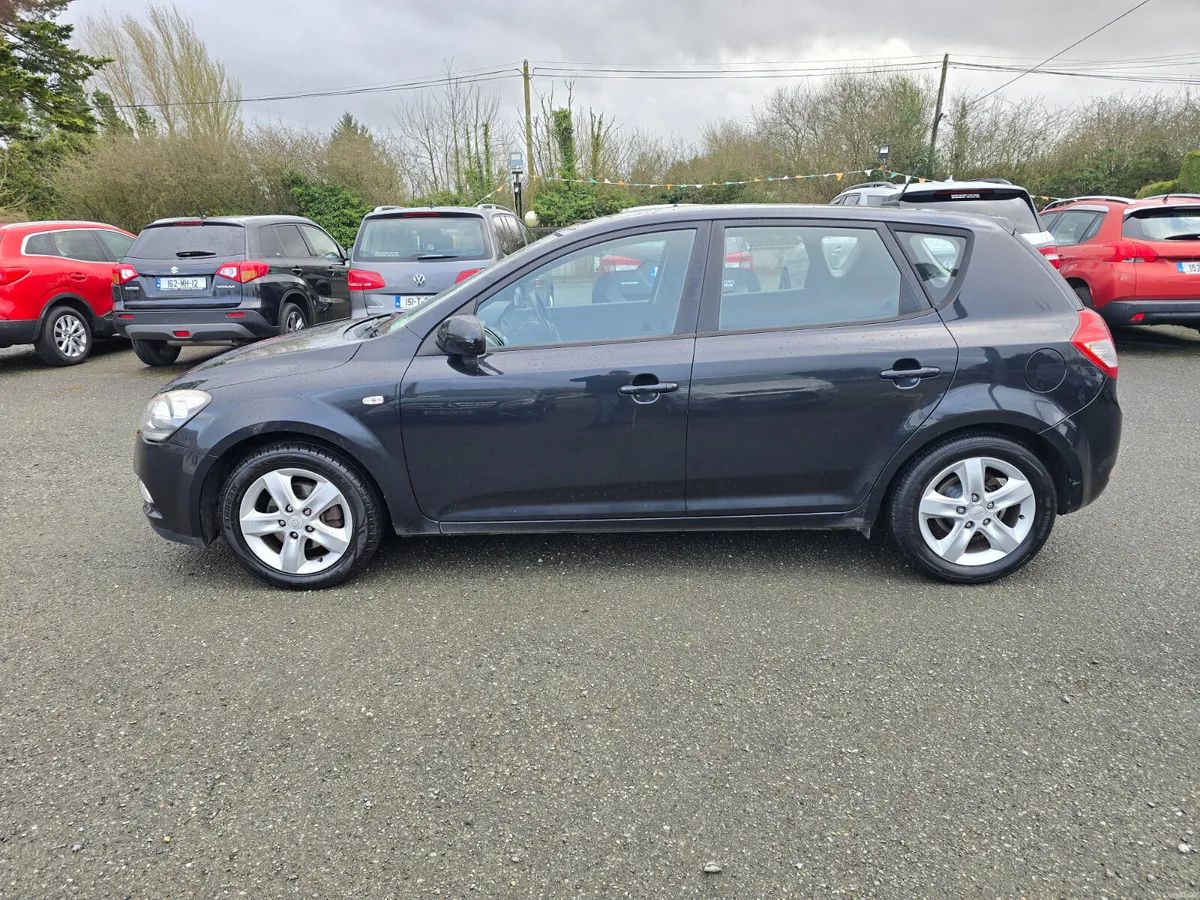 Kia Ceed 2010 - Image 3