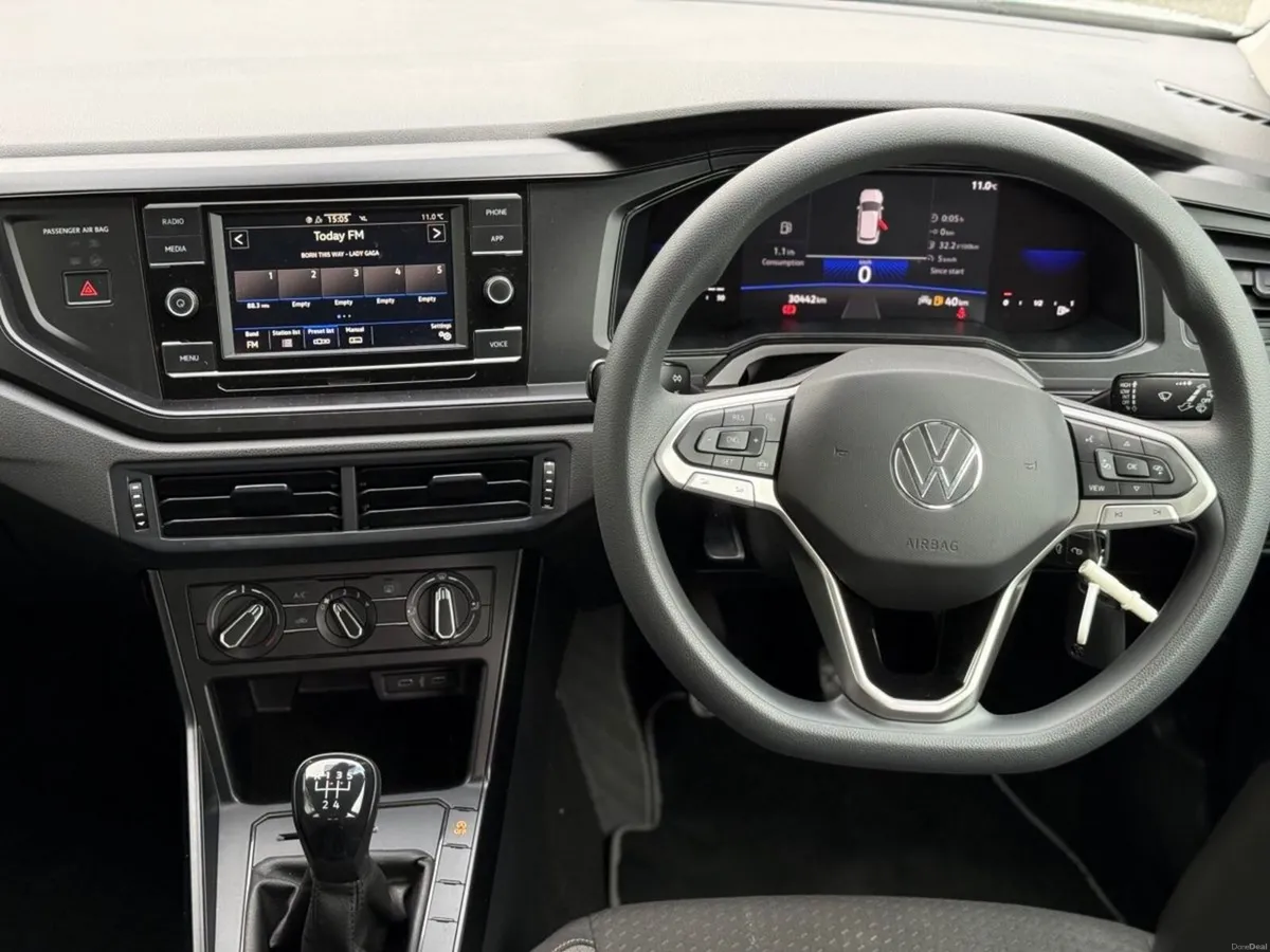 Volkswagen Polo 1.0 MPI 80HP - NOW RESERVED - Image 4