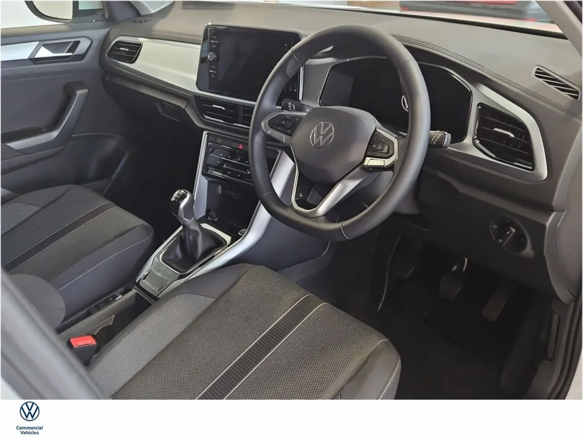 Volkswagen T-Roc Commercial, Ed 75. Limited Availa - Image 2