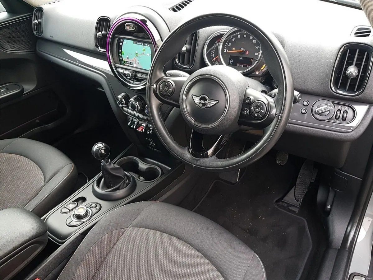 Mini Countryman Cooper D ALL4 Classic - Image 6