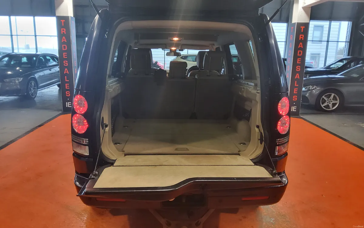 Land Rover Discovery 2016 - Image 4