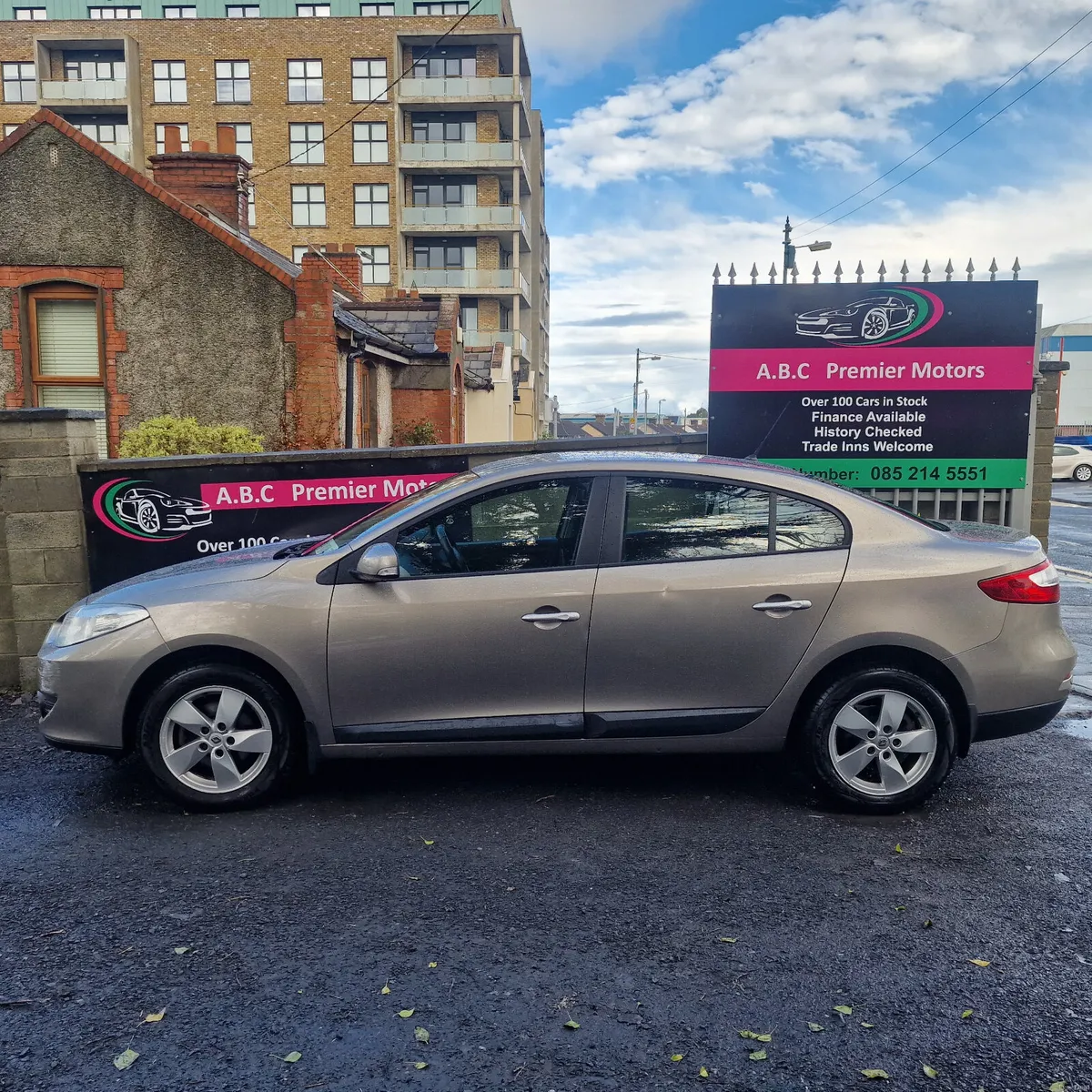 Renault Fluence 2011 Nct 01/27 Tax 01/27 - Image 4