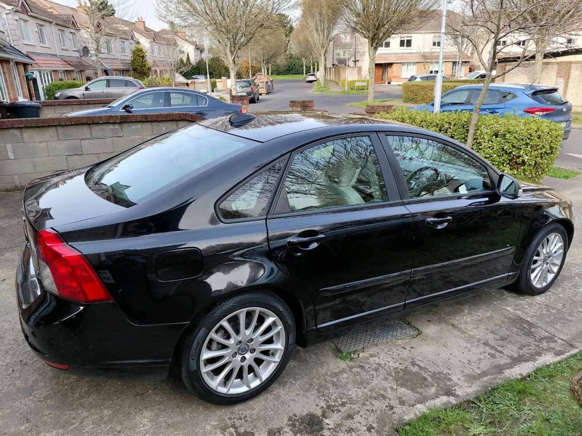 Volvo S40 - Image 3