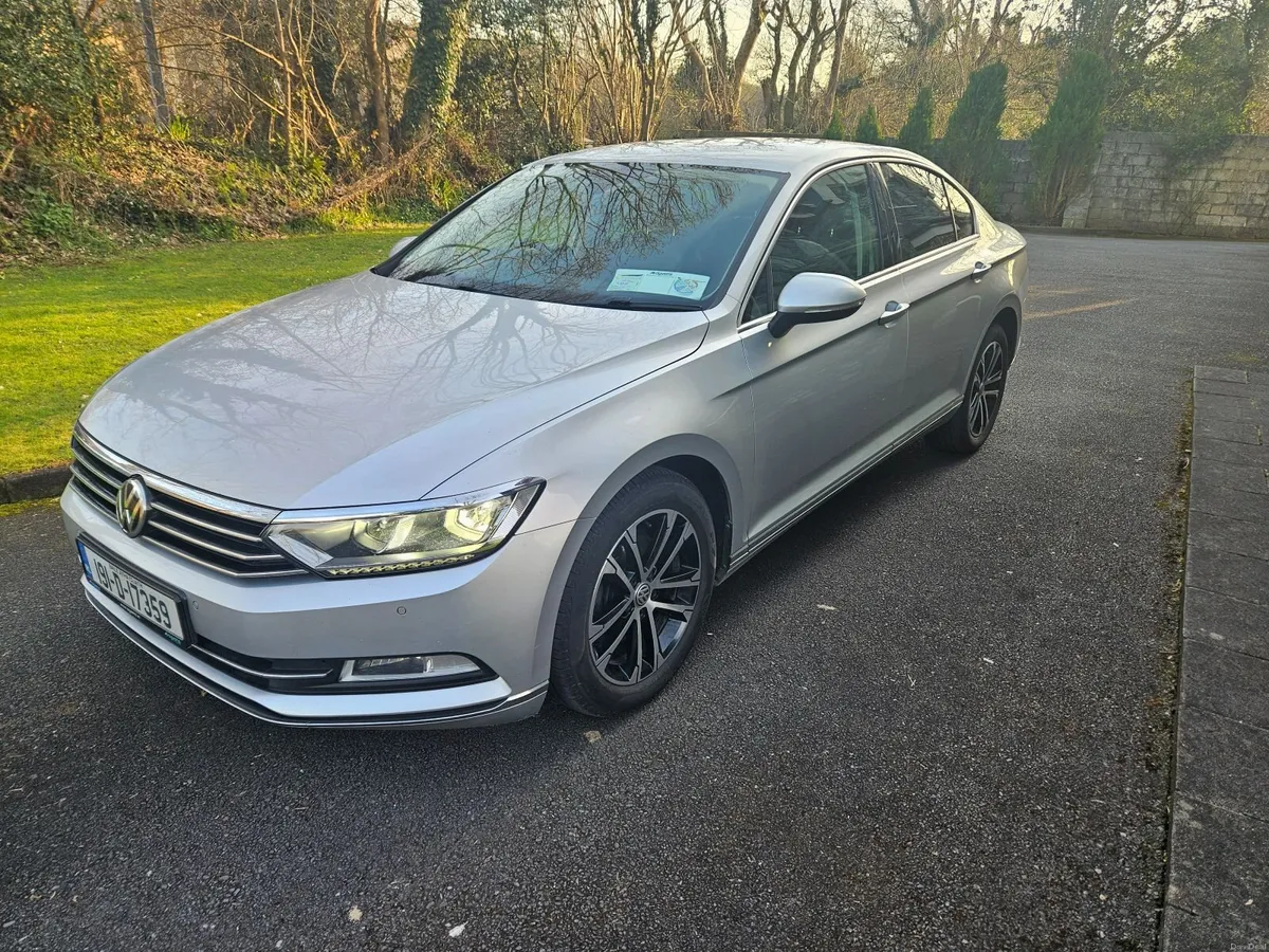Volkswagen Passat 2019 - Image 4