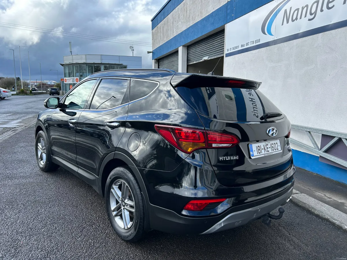 Hyundai Santa Fe 4WD. FULL LEATHER. - Image 3