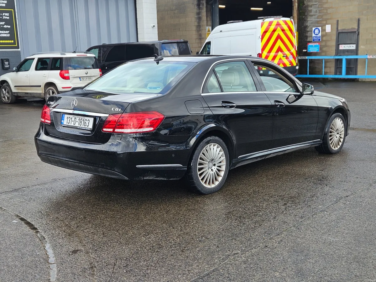 Mercedes-Benz E-Class 220 CDI Automatic - Image 4