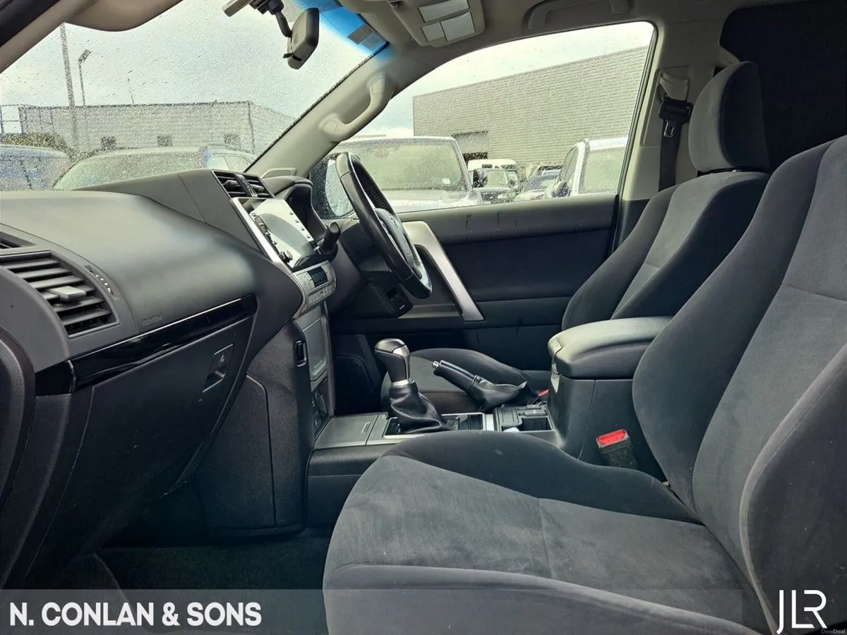 Toyota Land Cruiser LWB COMMERCIAL AUTO (PRICE EXC - Image 3