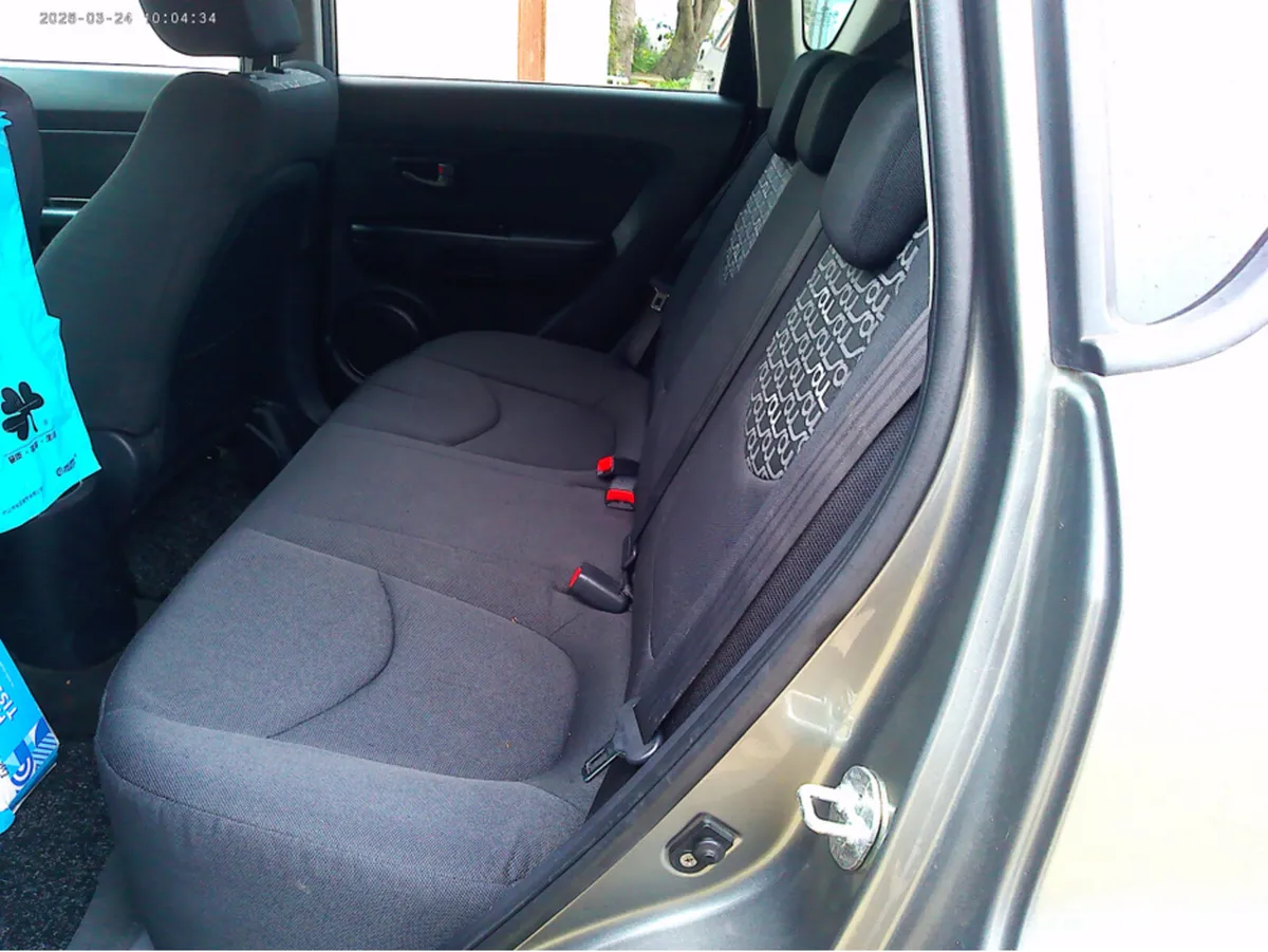 Kia Soul 1.6 CRDI TEMPEST 5DR AUTO - Image 2