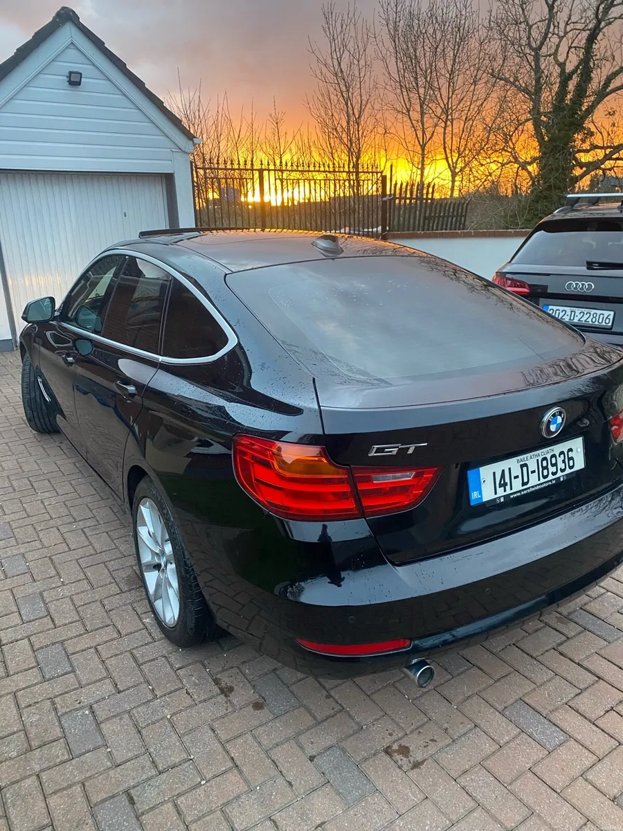 BMW 318 GT - Image 1
