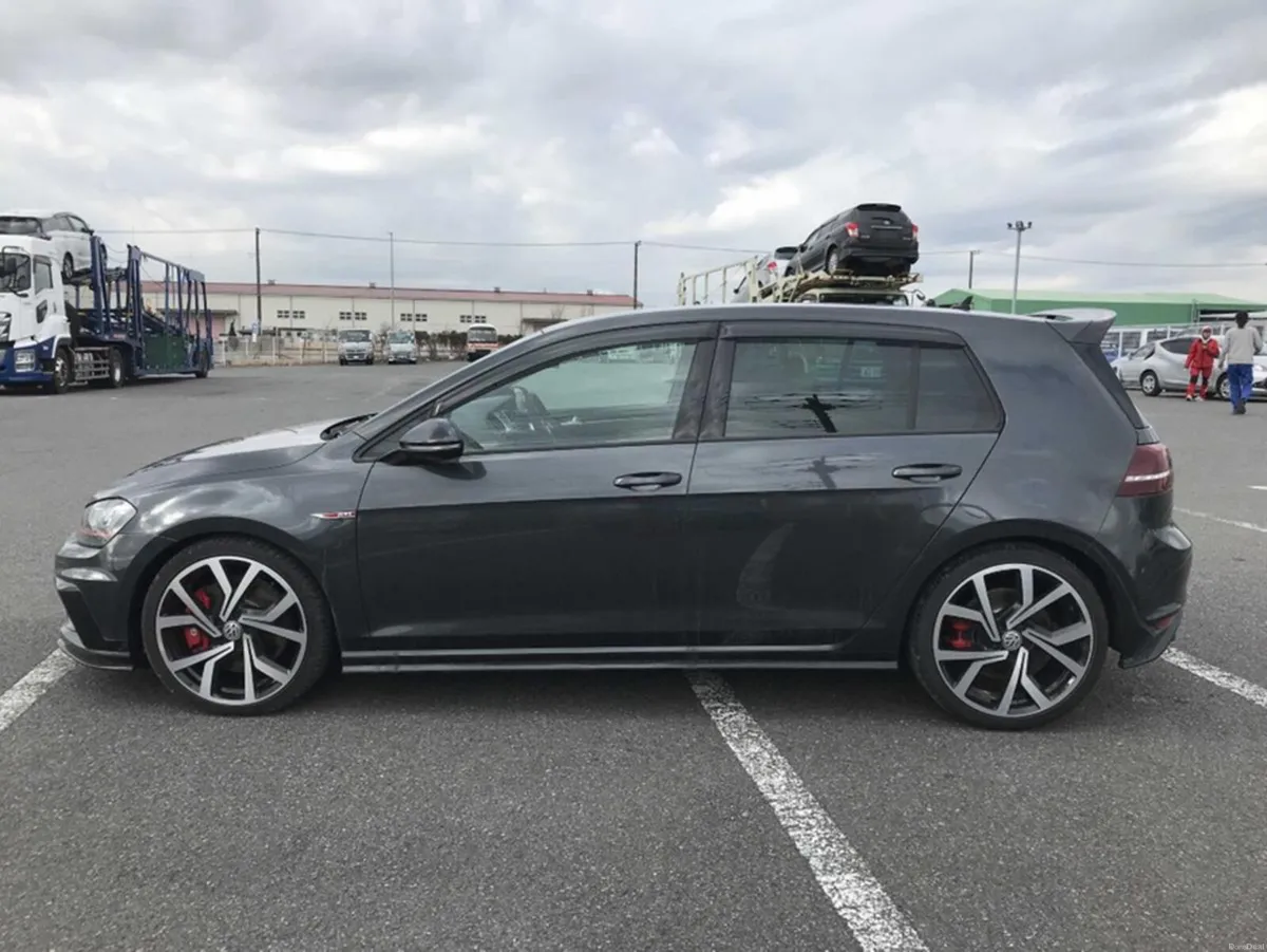 Volkswagen Golf GTI CLUBSPORT TRACK EDITION - Image 2