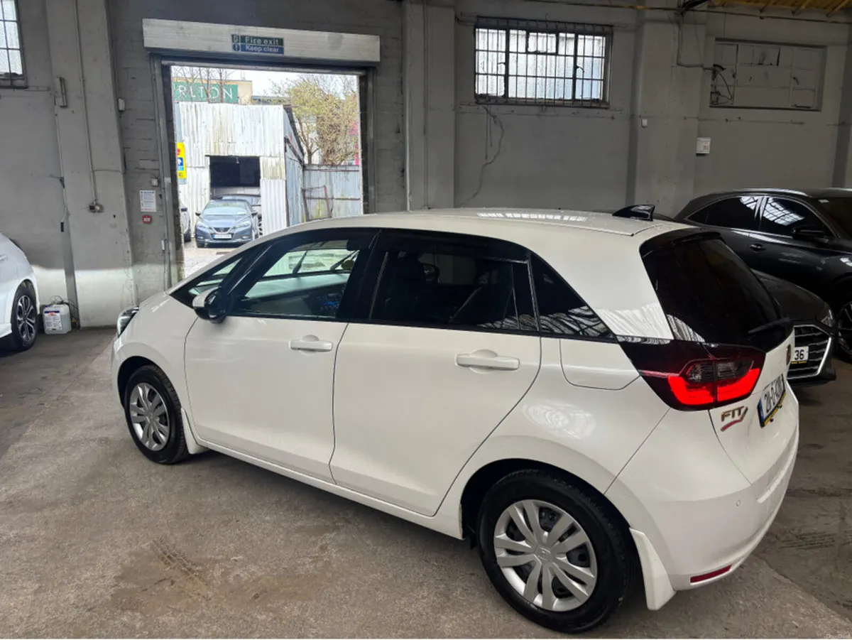 Honda Jazz 1.5 Self Charging Hybrid - Image 3