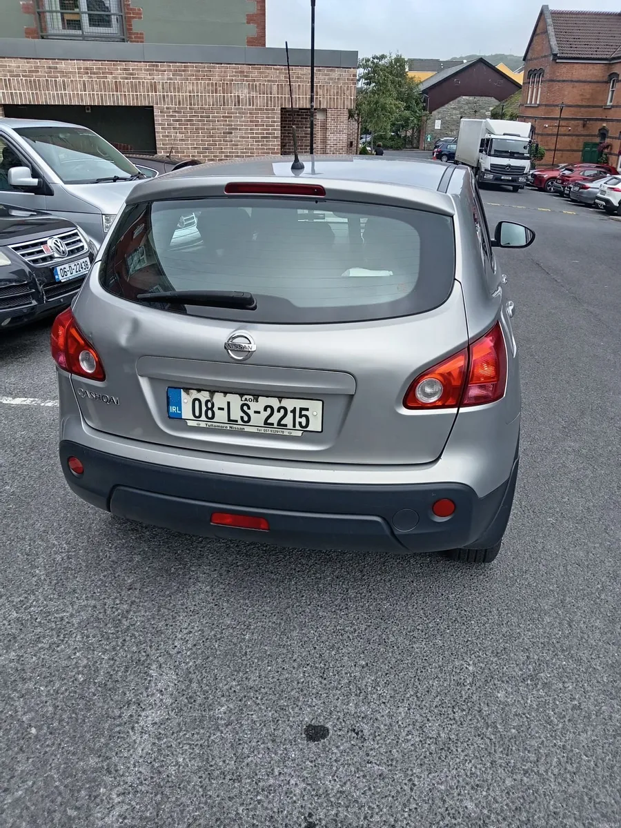 Nissan Qashqai 2008 read ad - Image 3