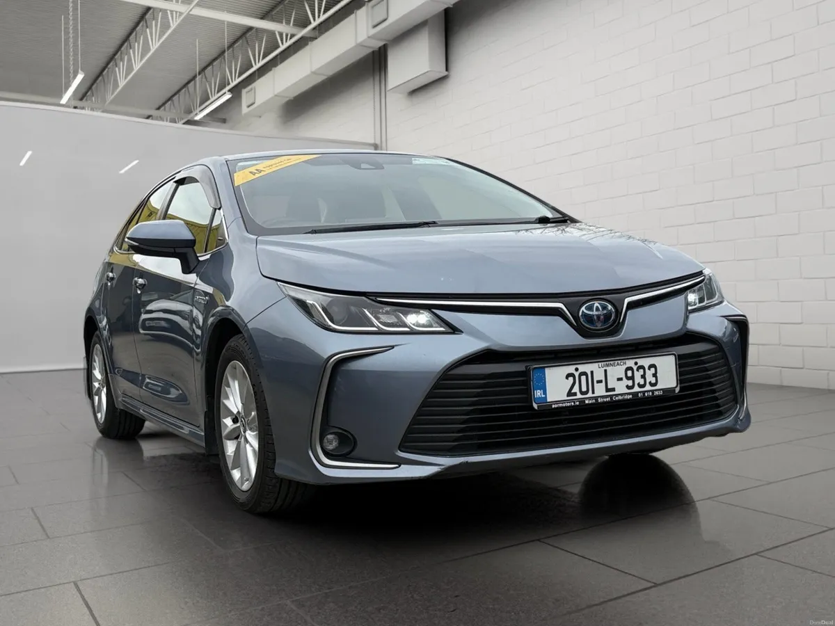 Toyota Corolla 2020 Hybrid Saloon - Image 4