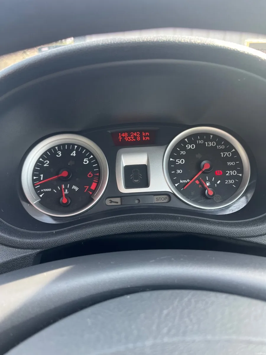 Renault Clio 2011 - Image 3