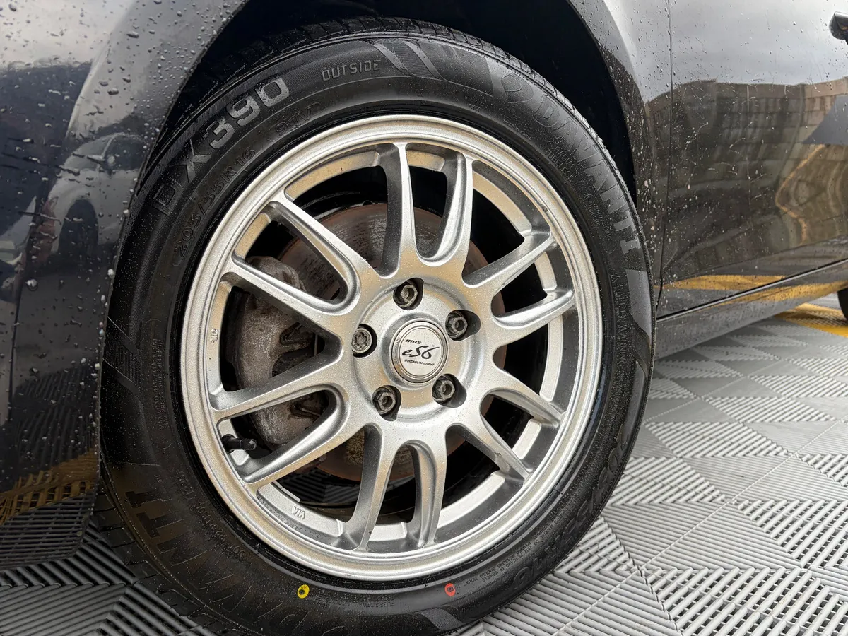 Volkswagen Golf Highline 1.4 TSI AUTO - Image 2