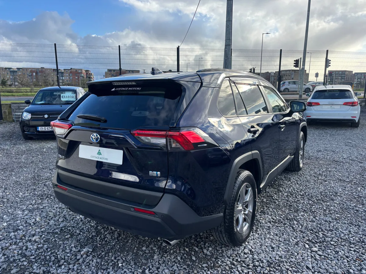 Toyota Rav 4 - Image 4