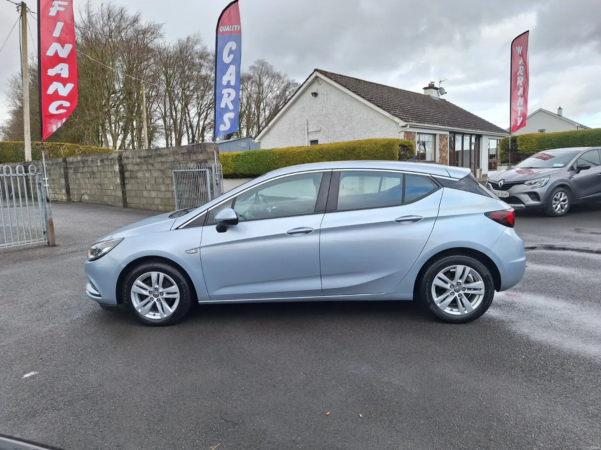 Opel Astra 1.6 CdTI Design *High Spec/Sat Nac - Image 4