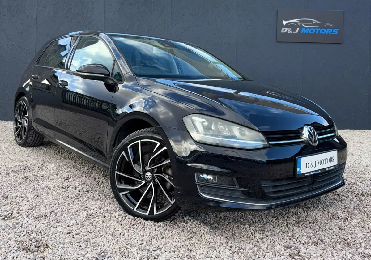 Volkswagen Golf 1.4 TSi Highline Automatic - Image 1
