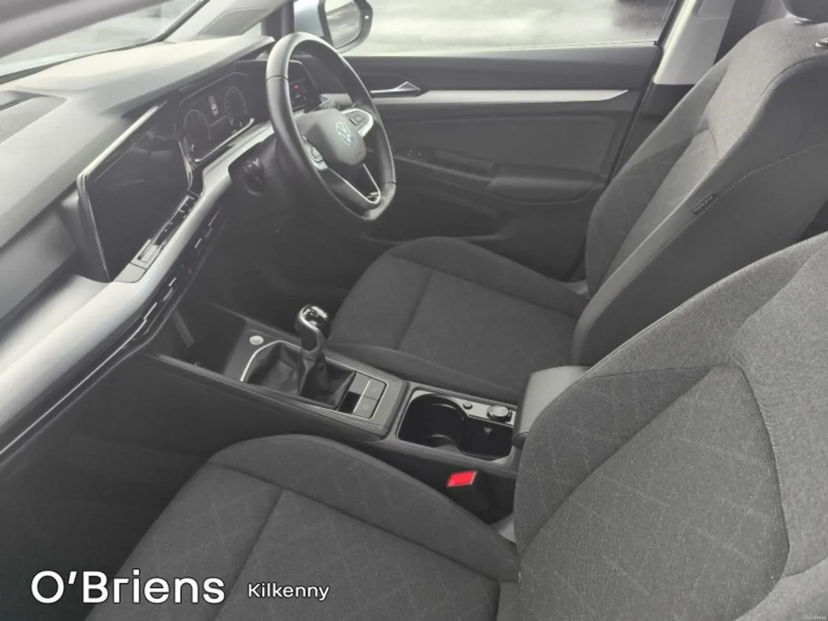 Volkswagen Golf 2.0 TDI 115HP Life - Image 4