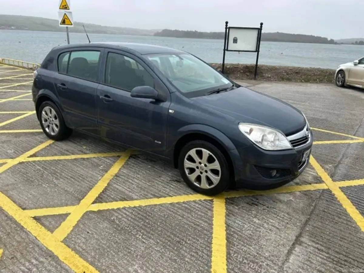 Mazda 3 1.6 Petrol H/B 2008 - Image 2