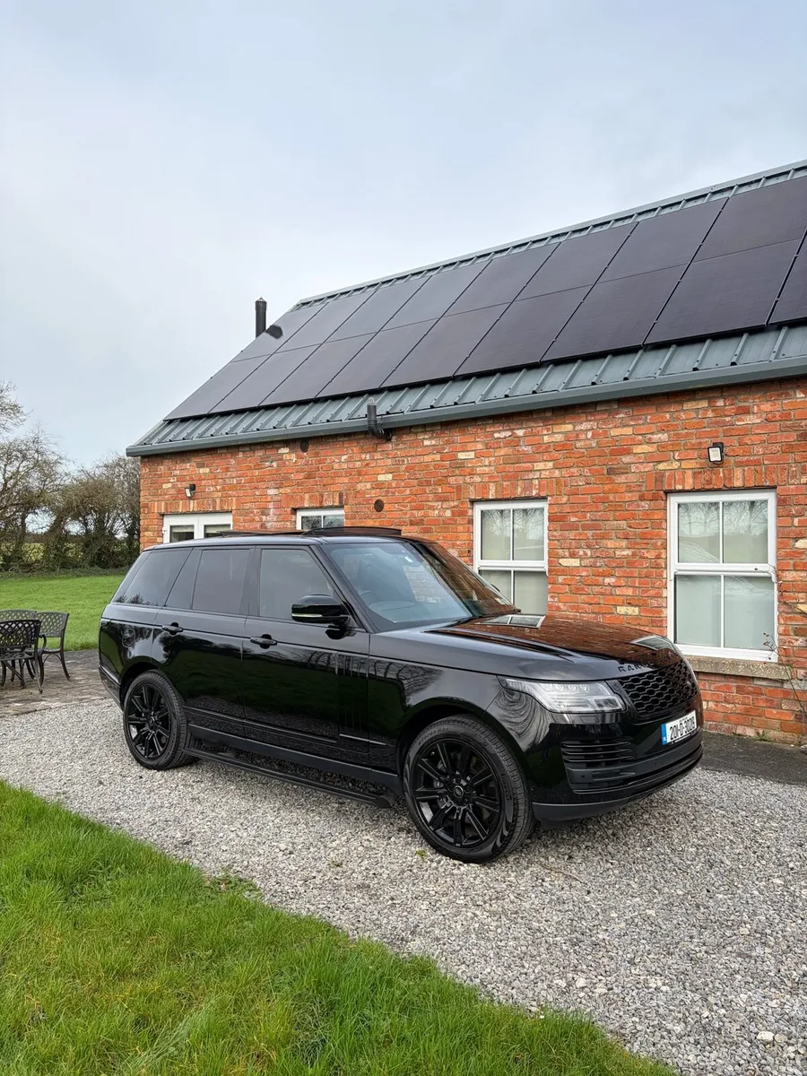 Land Rover Range Rover P400e Autobiography - Image 1