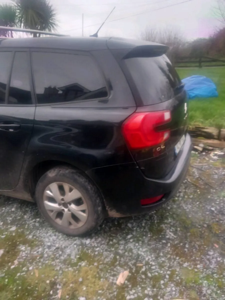 Citroen c4 7 seater - Image 4