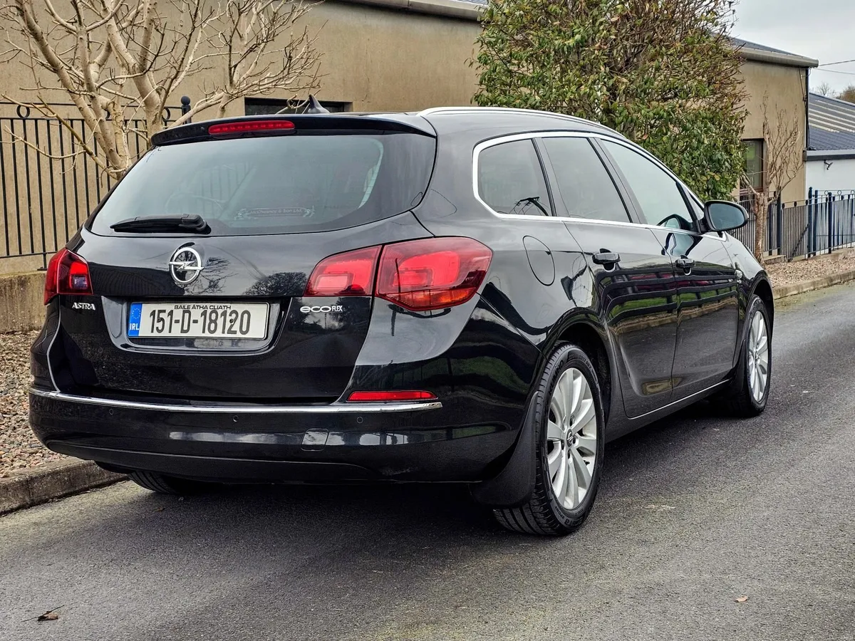 Opel Astra , Top Spec Elite model,  Diesel - Image 4