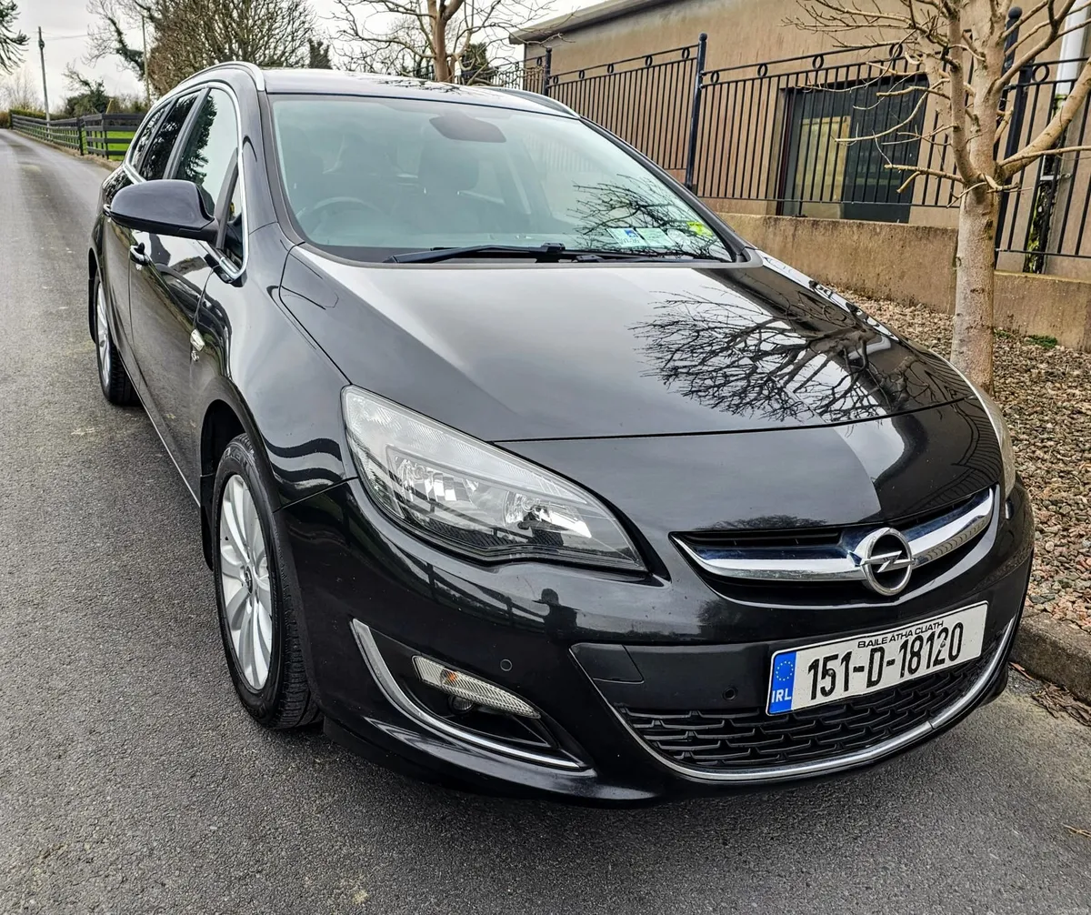 Opel Astra , Top Spec Elite model,  Diesel - Image 3
