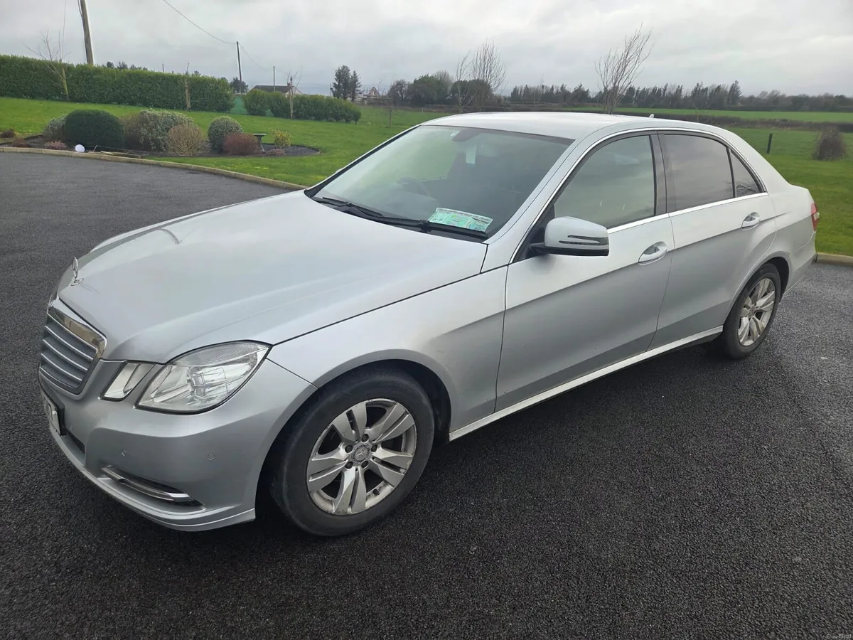 Mercedes E Class Automatic - Image 2