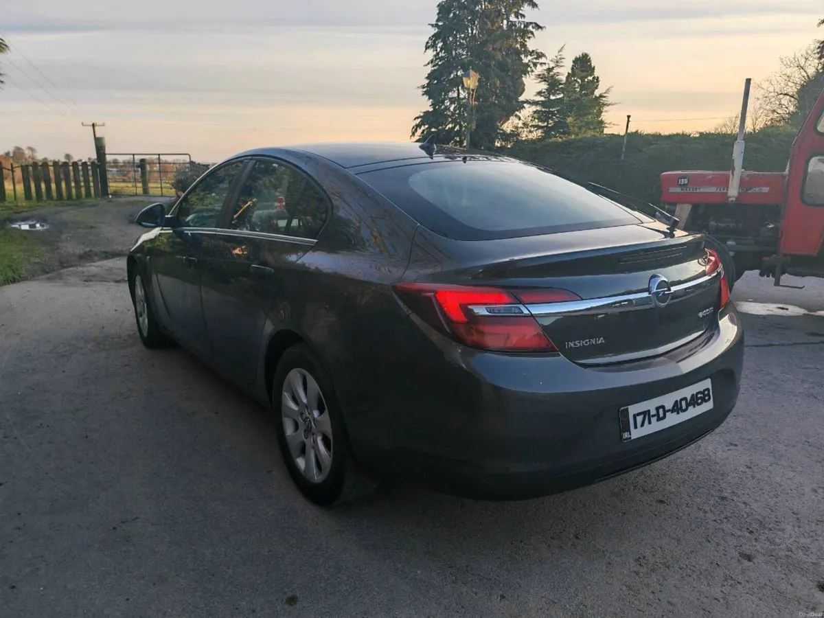 2017 opel insignia - Image 4