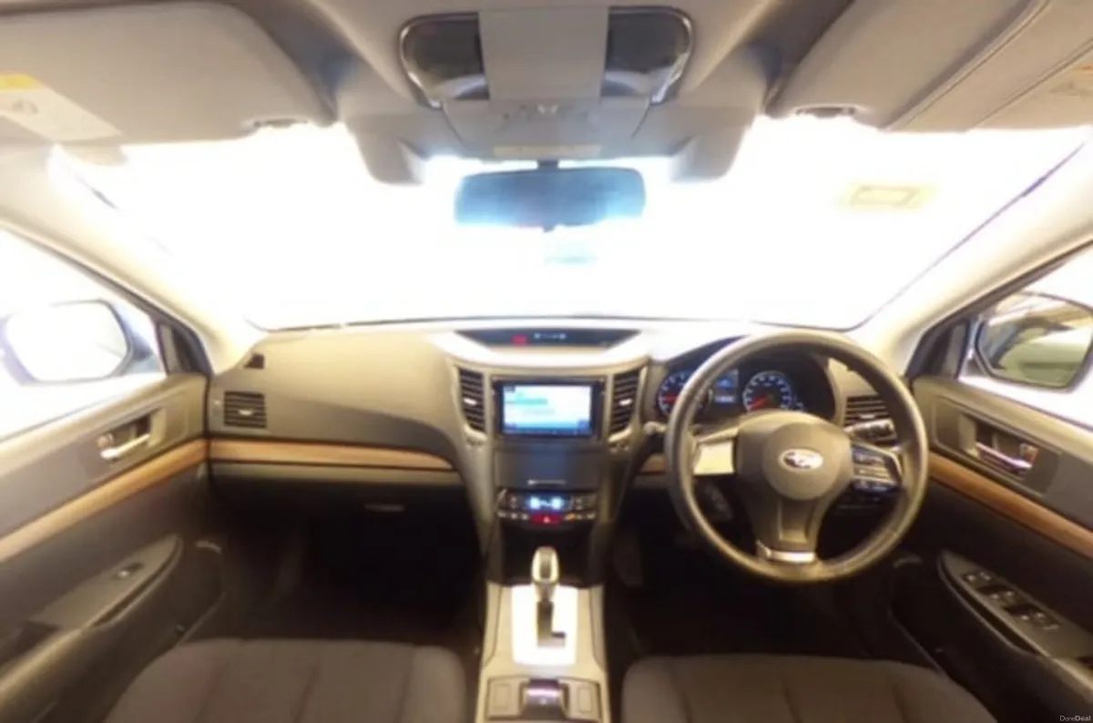 Subaru Legacy. 2.5. Petrol. Automatic. 2014. AWD - Image 3