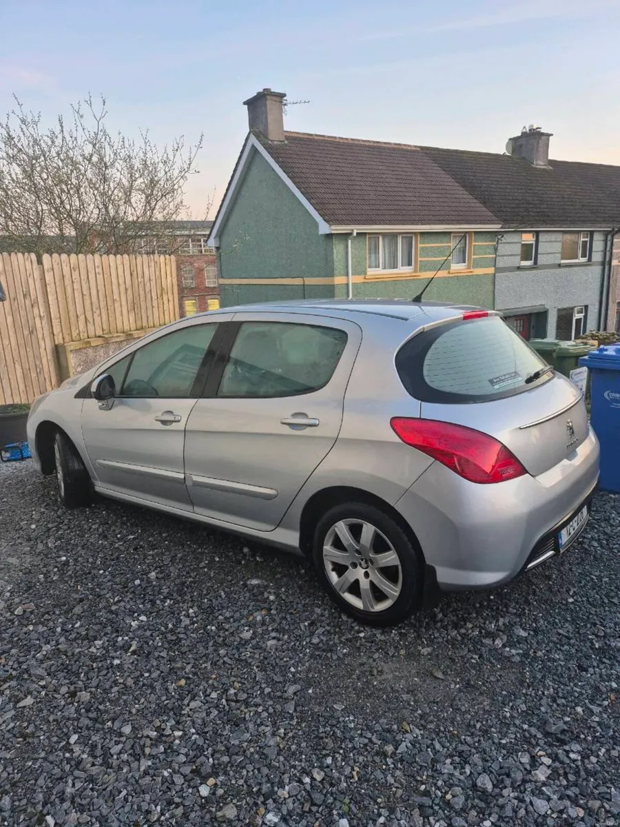 Peugeot 308 - Image 4