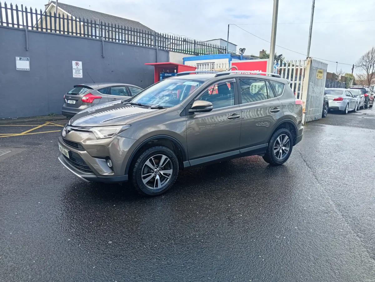 Toyota RAV4 2016 luna - Image 3